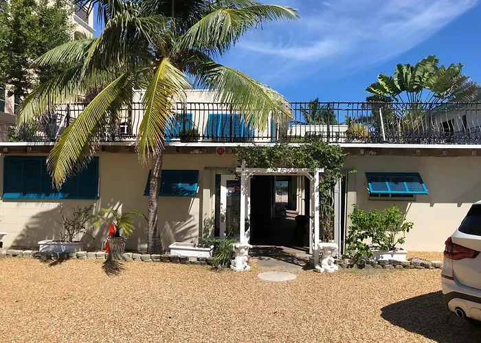 Courtyard Villa